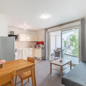Appartamento Le Printemps, Centre Juan Les Pins , 100m Des Plages, 70m De La Gare De Juan Les Pins, Antibes